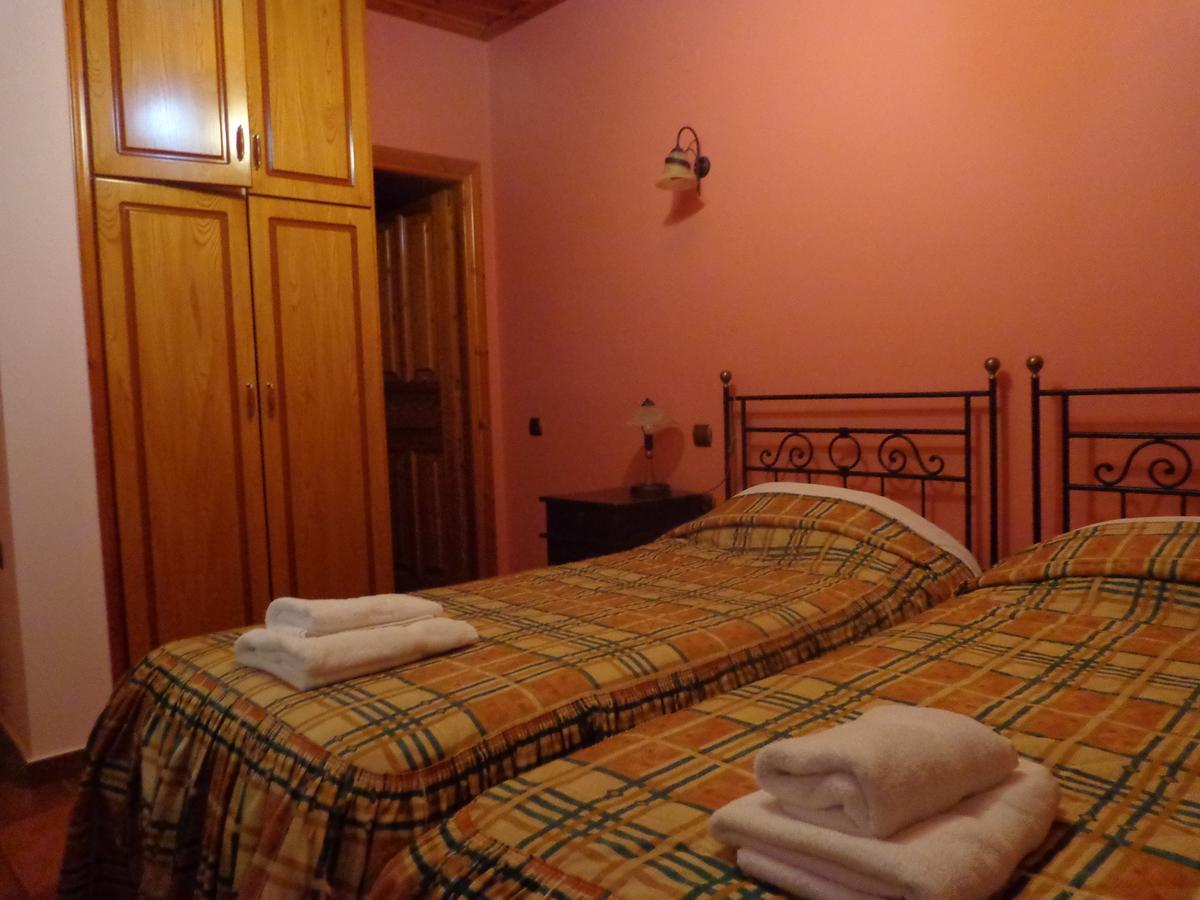 Plátanos Alonaki Guesthouse מראה חיצוני תמונה