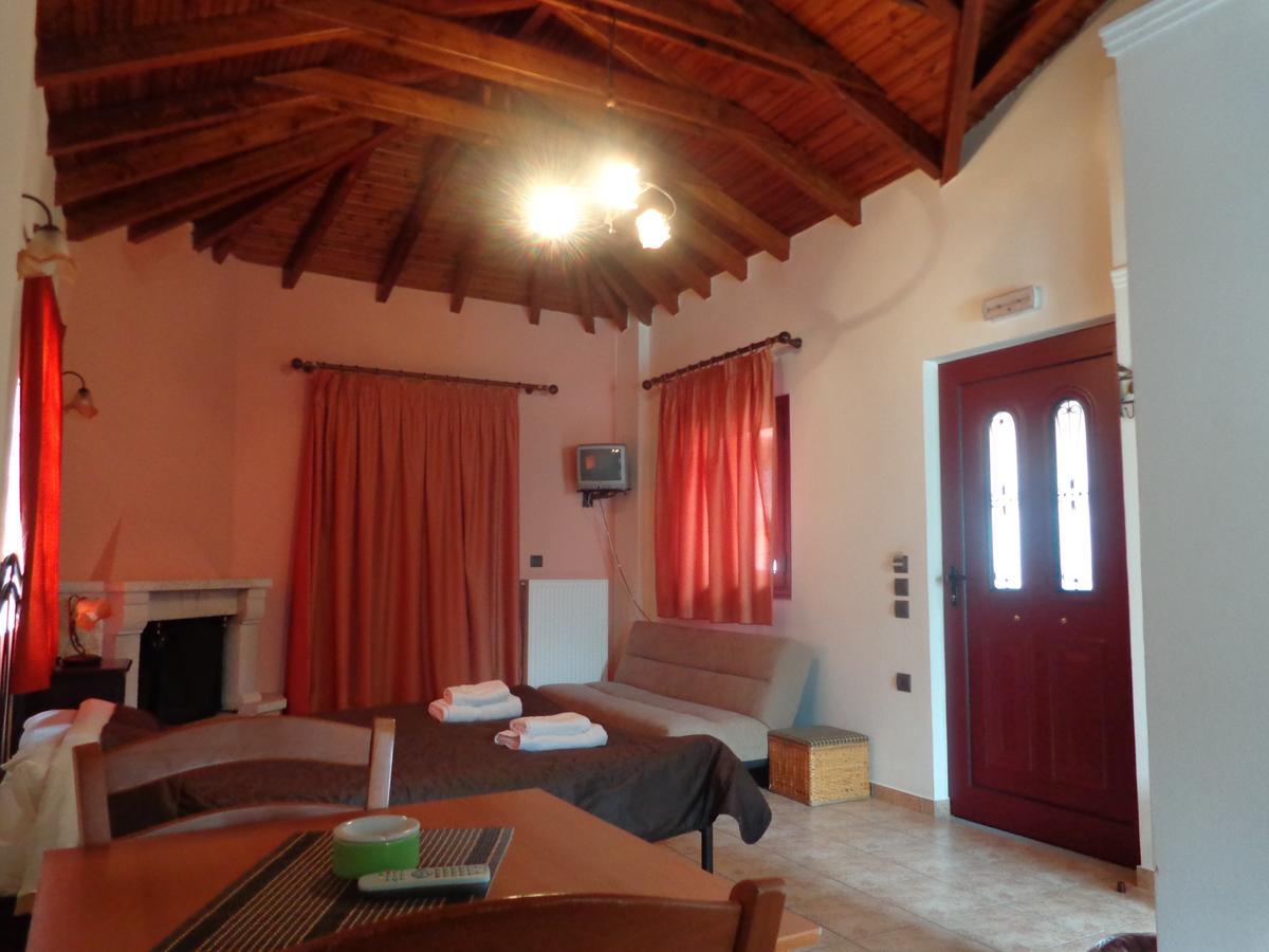 Plátanos Alonaki Guesthouse מראה חיצוני תמונה