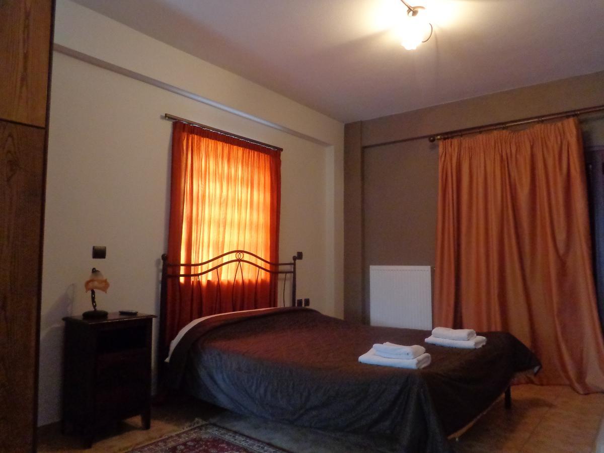Plátanos Alonaki Guesthouse מראה חיצוני תמונה